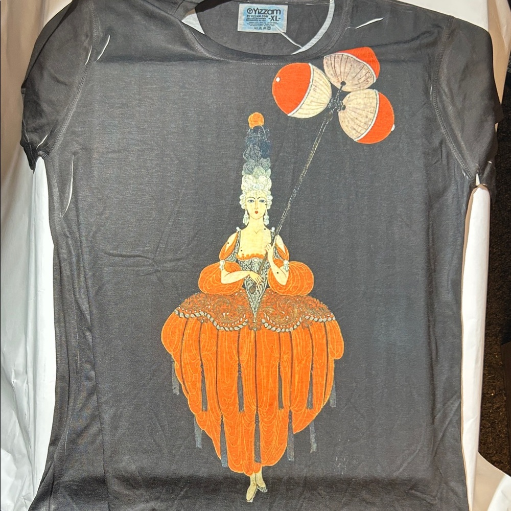 Erté ‘Fan Bearer’ Dark Gray Graphic Tee